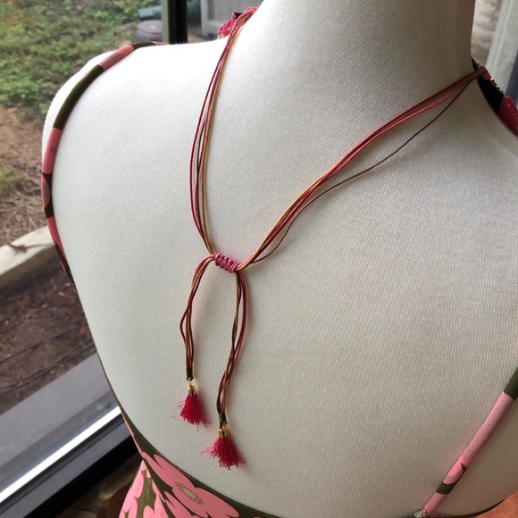 COPY - ONE OF A KIND V-NECK BIB NECKLACE - Picture 3 of 8